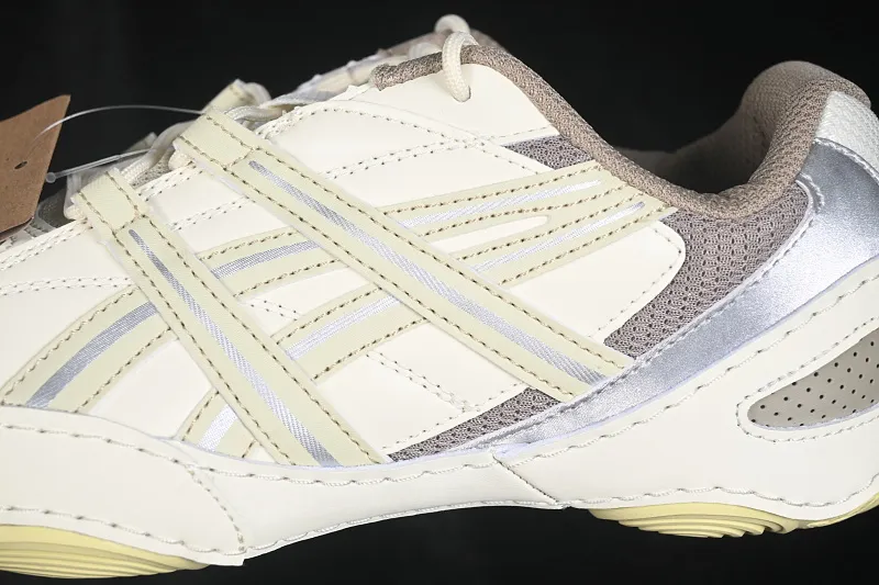 All categories Asics Asics series Asics Hypersync Asics Hypersync fashion retro breathable lightweight thin-soled moral training shoes 1203A879-250